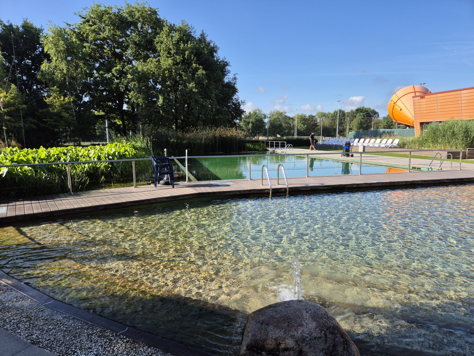 Natuurgezuiverd buitenbad